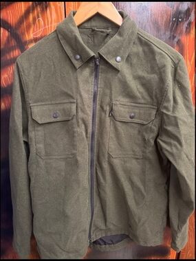 Chrome Industries Ike Windshirt Olive Green